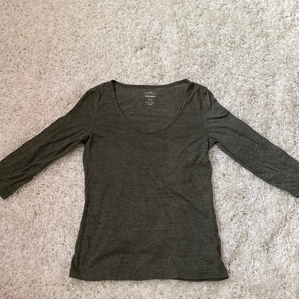 women greenish grey 3/4 sleeve top